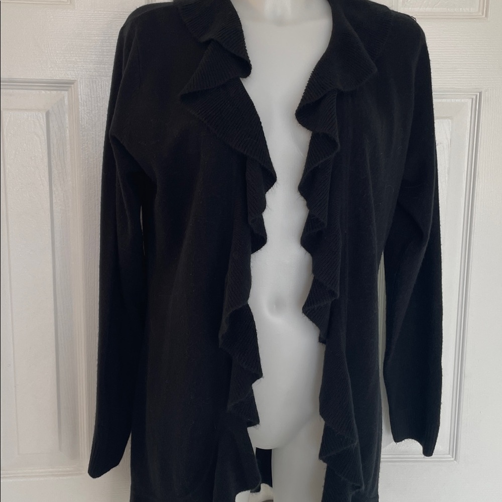 VINTAGE SUZIE BLACK LONG SLEEVE RUFFLED OPEN FRONT SWEATER CARDIGAN SZ LARGE